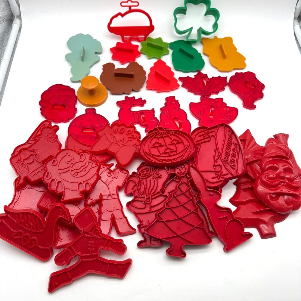 Vintage Lot 40 Cookie Cutters Holiday Christmas Thanksgiving Owl Snowman